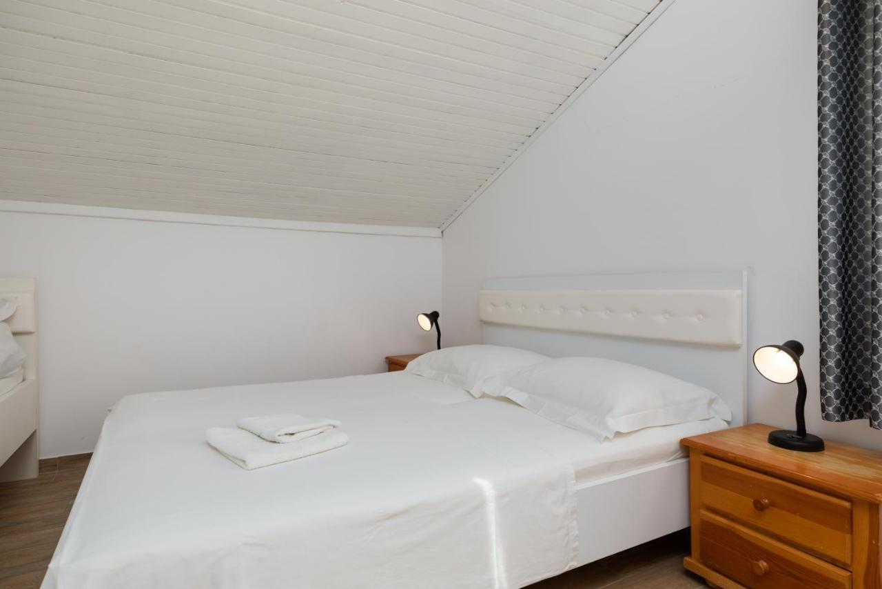 Apartments By The Sea Duce, Omis - 2992 Dugi Rat Ngoại thất bức ảnh