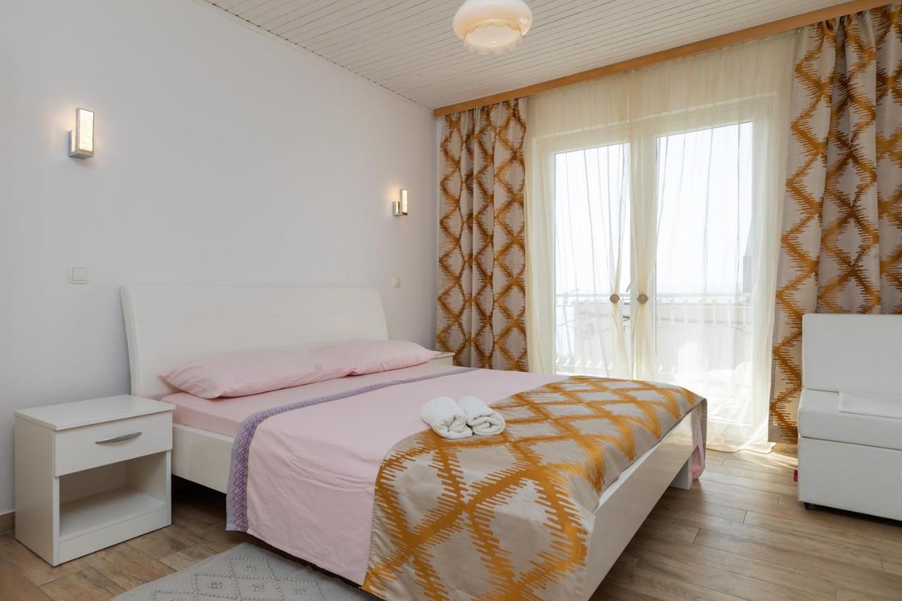 Apartments By The Sea Duce, Omis - 2992 Dugi Rat Ngoại thất bức ảnh