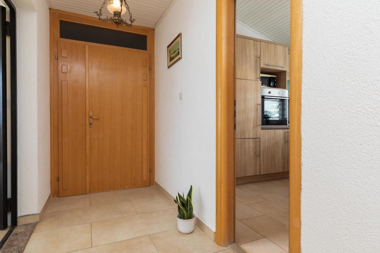 Apartments By The Sea Duce, Omis - 2992 Dugi Rat Ngoại thất bức ảnh