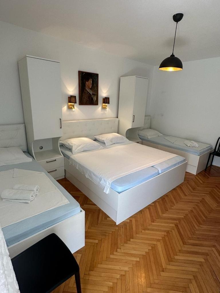Apartments By The Sea Duce, Omis - 2992 Dugi Rat Phòng bức ảnh
