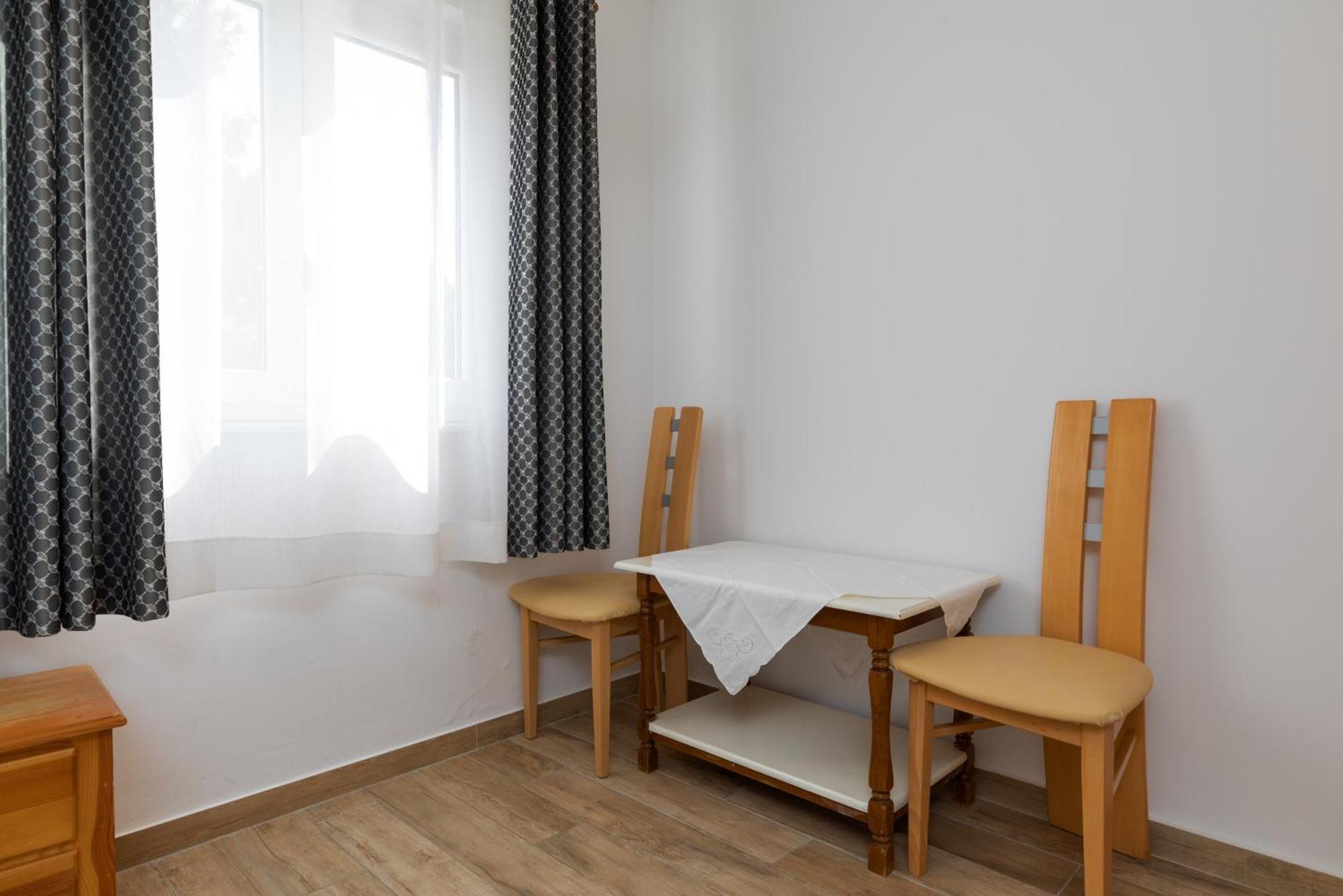 Apartments By The Sea Duce, Omis - 2992 Dugi Rat Phòng bức ảnh